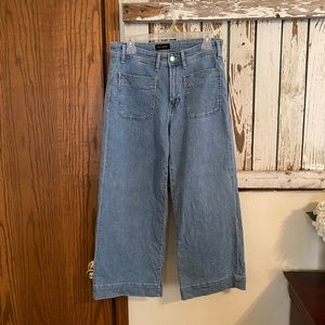 Free Assembly wide legged ankle jeans, faded wash